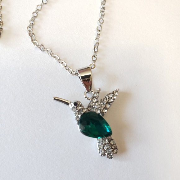 Silver tone Fashion Crystal Hummingbird Pendant Necklace Exquisite Shiny Zircon - Picture 8 of 10